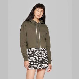 Wild Fable Women’s Olive Cropped Hoodie Sweatshirt